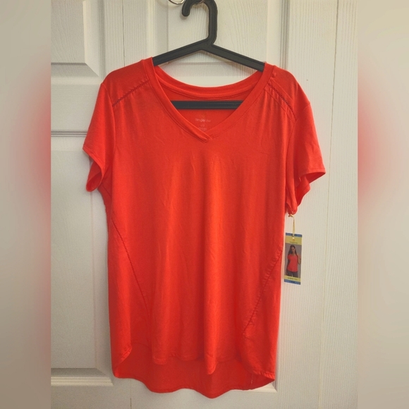 Tangerine Tops Tangerine Womens Active Tee Size Large Poshmark